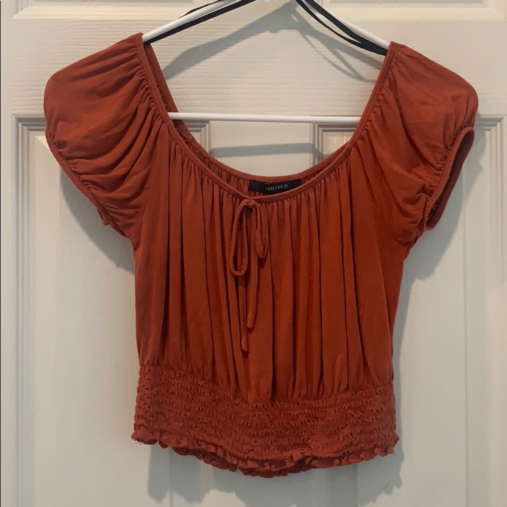 Crop top